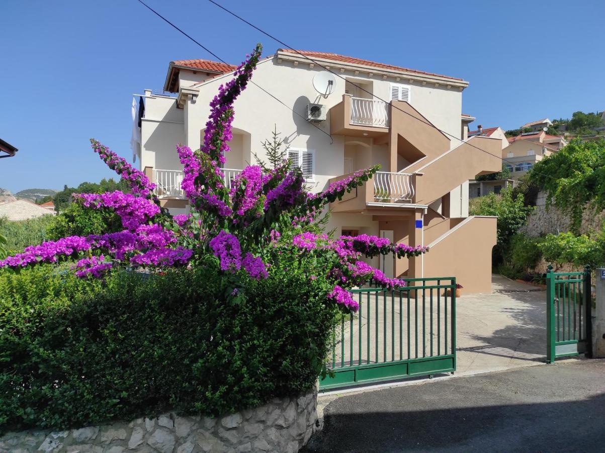Holiday Residence Zvono 米利尼 外观 照片