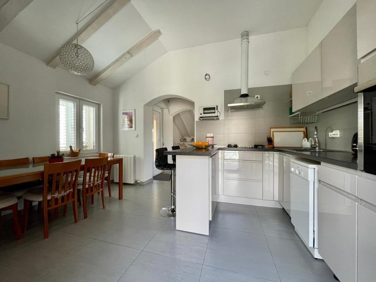 Holiday Residence Zvono 米利尼 外观 照片