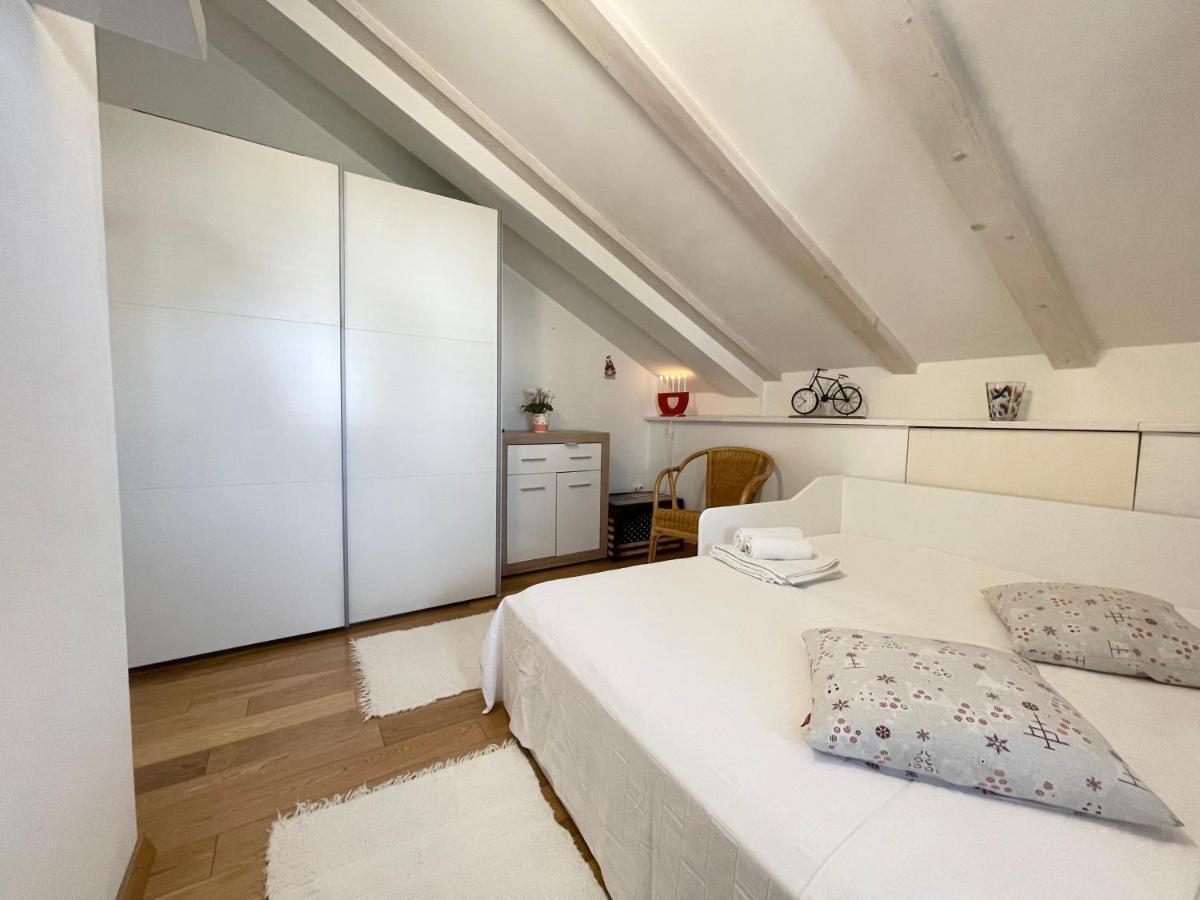 Holiday Residence Zvono 米利尼 外观 照片
